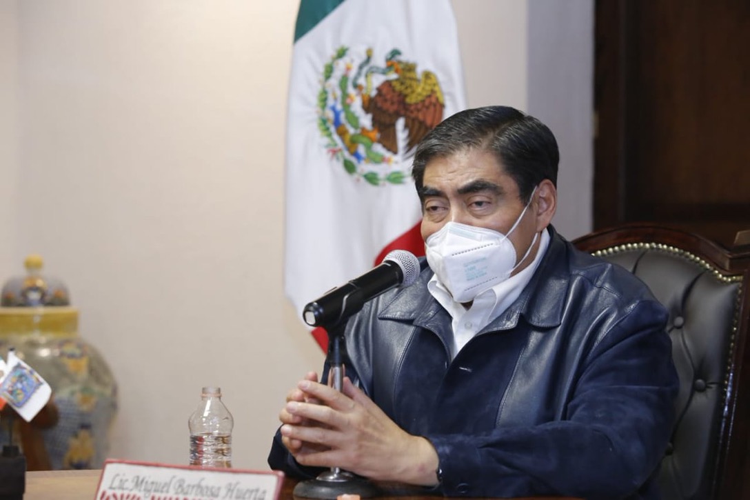 Ya hay denuncias por la quema de puertas del Congreso poblano y actos vandálicos: Barbosa Huerta