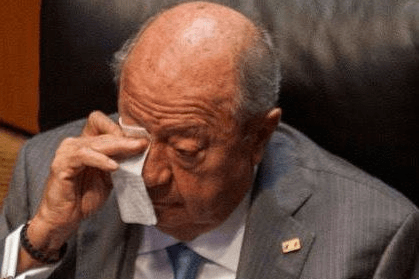 «Renuncia» Carlos Romero Deschamps a Pemex