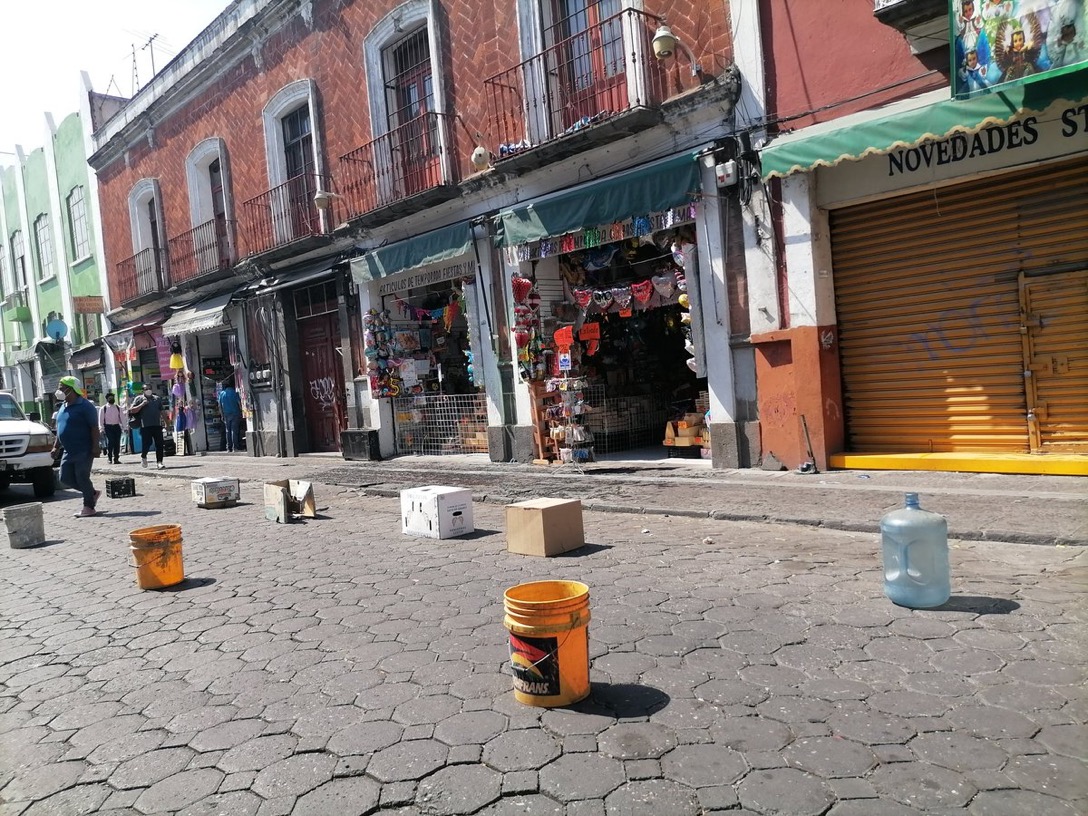 Ciudadanos piden intervención de la SSC para evitar apartado de lugares por franeleros