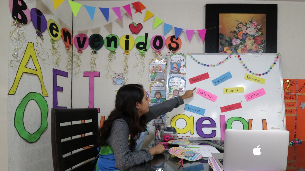 En Puebla los maestros serán vacunados del 19 al 28 de mayo