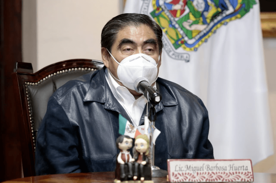 Yo no tengo delfines ni delfinas, afirma Barbosa