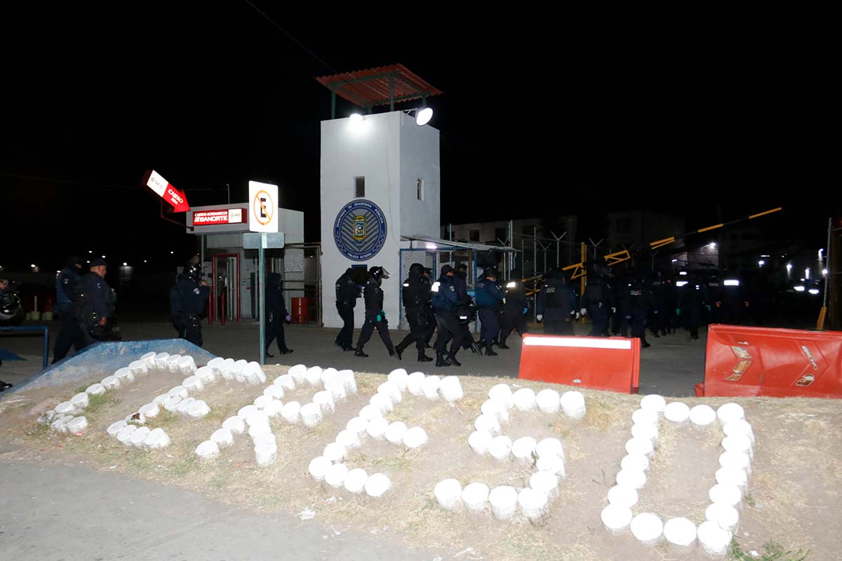 Limpia en el penal de San Miguel; destituyen a director del CERESO
