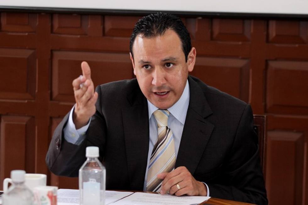 Por criticar a AMLO, Iván Galindo no será candidato de Morena