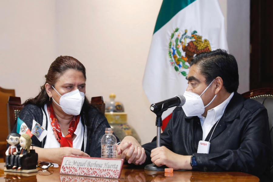 Rosario Orozco ofrece protección y asistencia a las madres que pasan por un problema