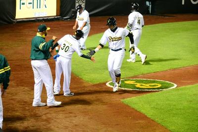Pericos de Puebla arranca con triunfo la campaña 2021 de la LMB