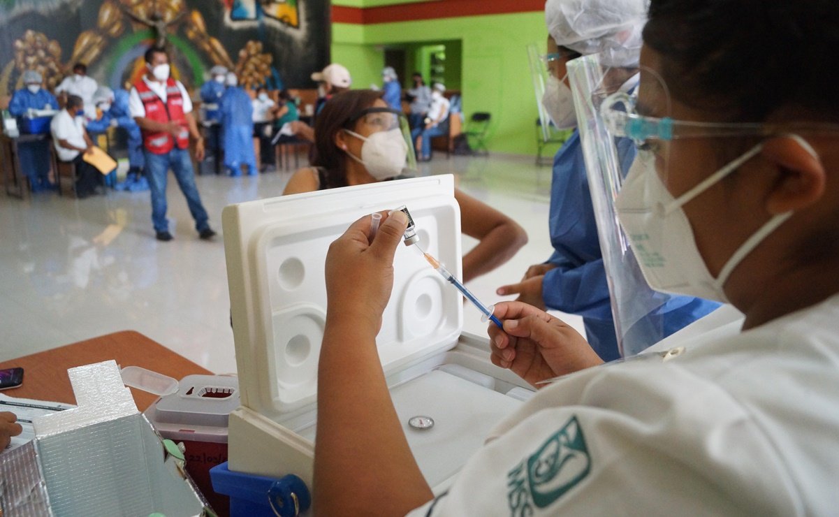 La próxima semana inicia la vacunación contra COVID-19 al magisterio poblano; se aplicarán más de 156 mil dosis