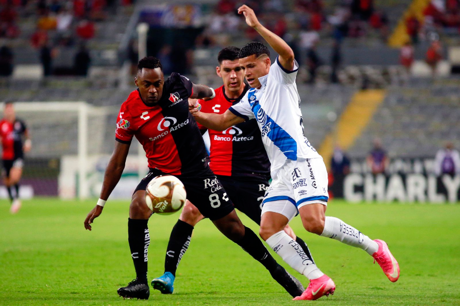 Gobierno ampliaría aforo en el Cuauhtémoc a 50 % para partido entre Puebla FC y Santos