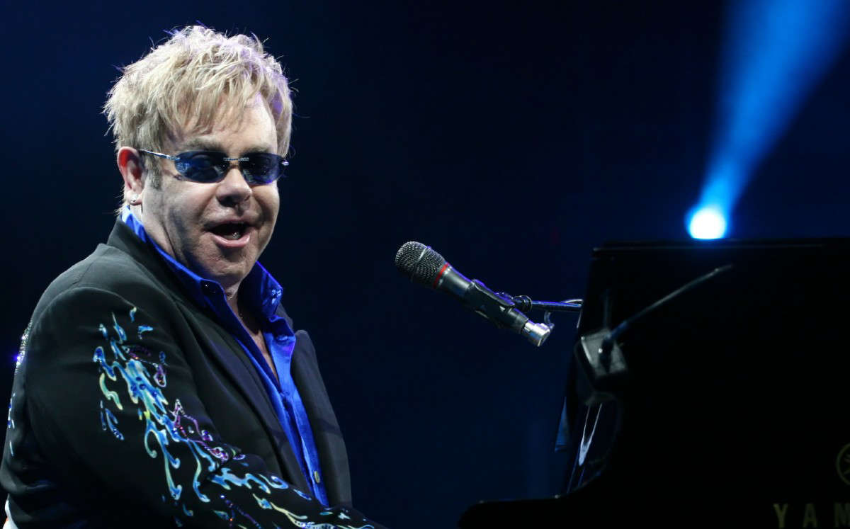¡Sigue la despedida! Elton John reanuda gira mundial del adiós tras cancelación por covid-19