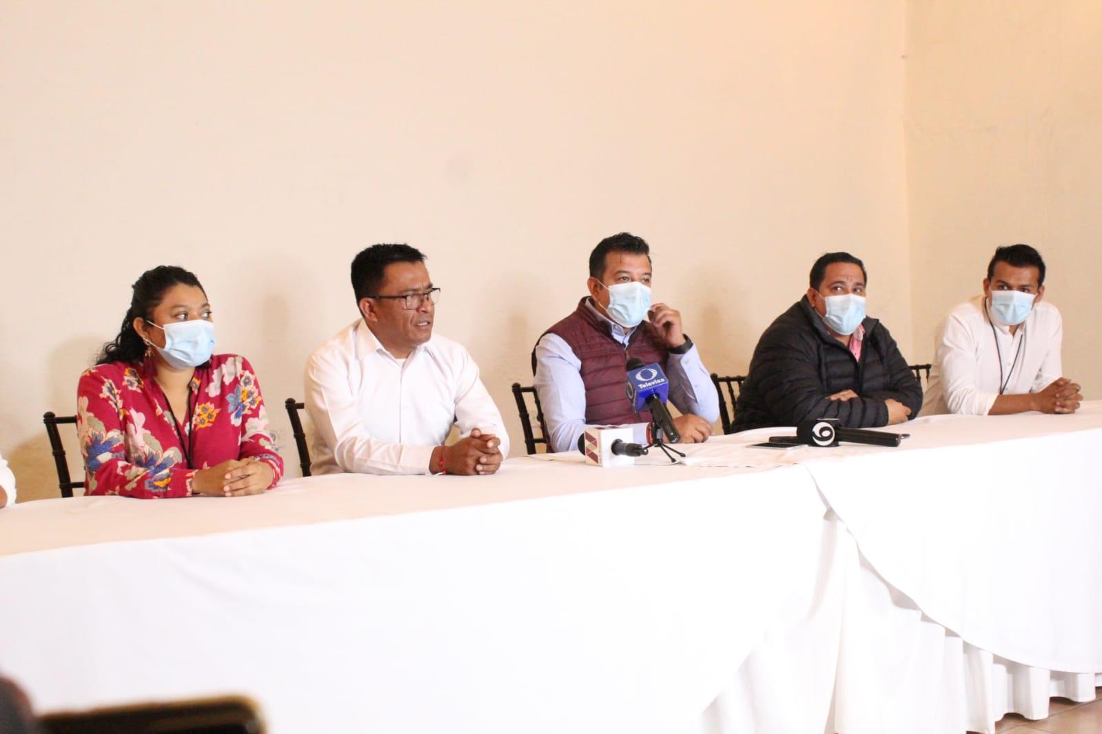Morena Puebla minimiza primeras encuestas de salida; esperará conteo oficial