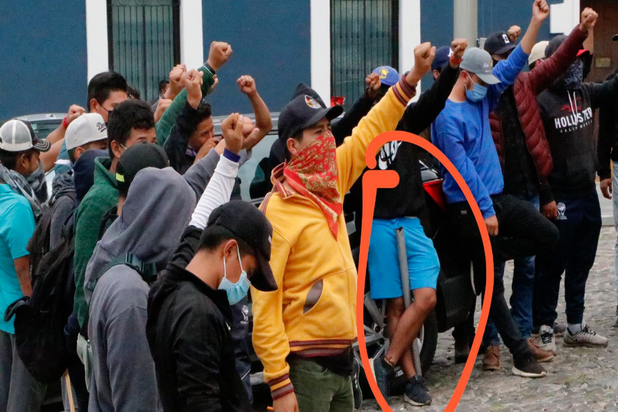 Grupo de choque intenta tomar Casa Aguayo; Gobierno contiene a los manifestantes