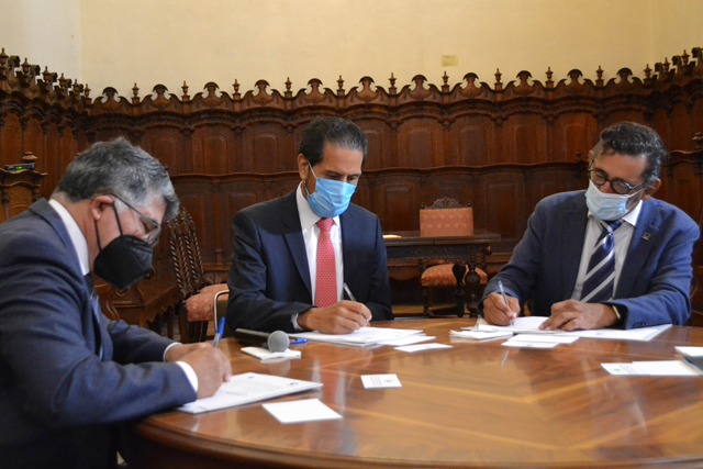 BUAP y Canacintra firman convenio para impulsar el talento de los emprendedores