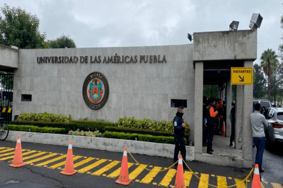 Se deslinda Barbosa de la toma de la UDLAP: fue un juez de la CDMX quien la ordenó
