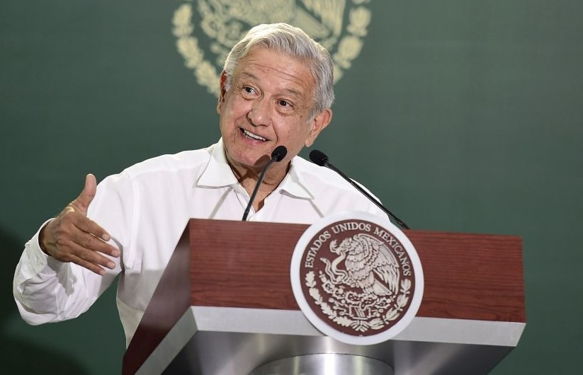 Advierte AMLO que llueva, truene o relampaguee habrá regreso a clases presenciales en agosto