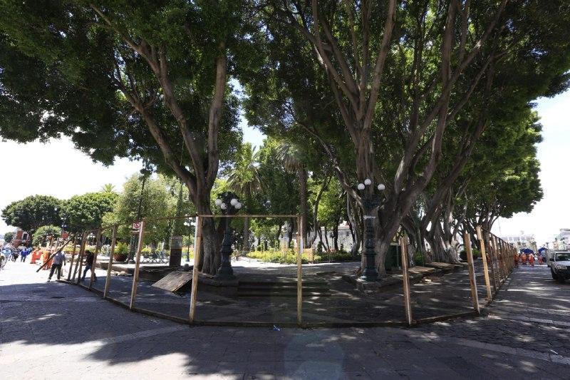 Sedatu retiró tapiales del Zócalo capitalino