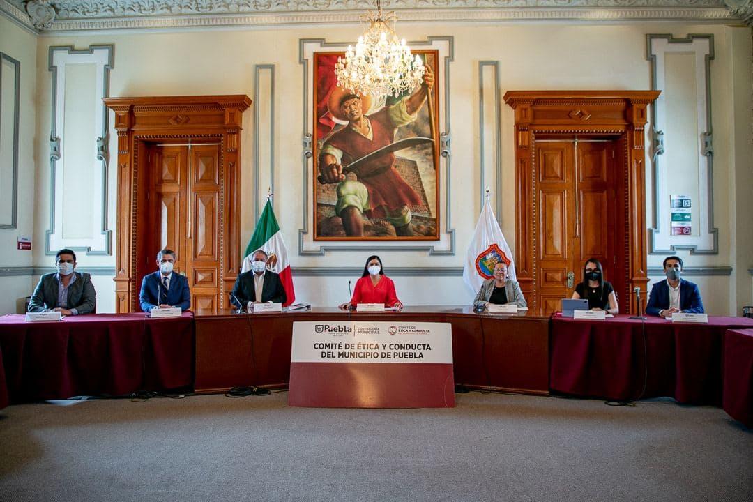 Servidores públicos actuarán con ética hasta el final de la administración: Claudia Rivera