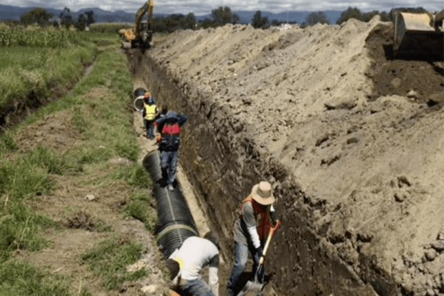 Entuba CEASPUE aguas negras para sanear el Río Atoyac