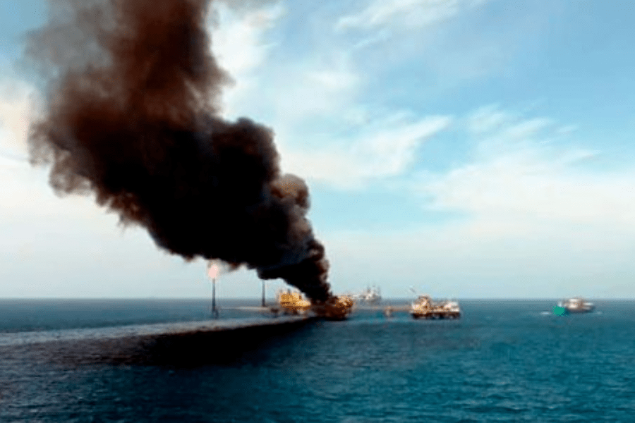 Incendio en plataforma de PEMEX afecta su productividad: Fitch