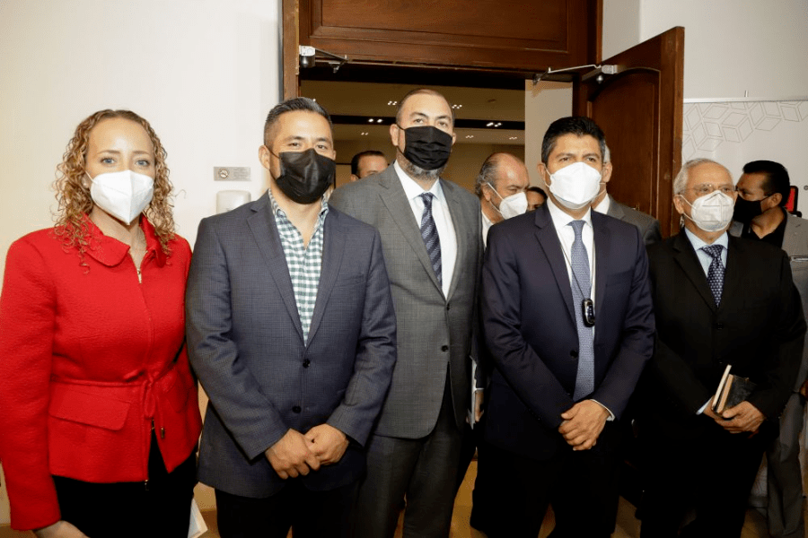 Acuerdan Lalo Rivera y CANADEVI la construcción de 10 mil viviendas en Puebla capital
