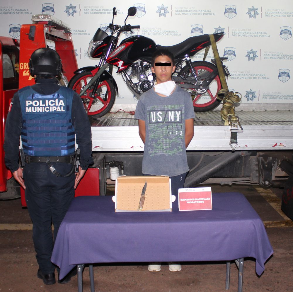 Recuperó SSC de Puebla una motocicleta robada; una persona fue detenida