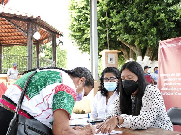 Inicia SDR entrega de apoyos a productores afectados por huracán “Grace”