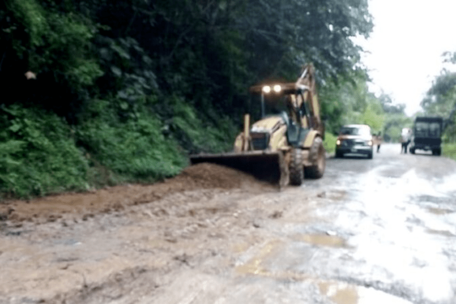Puebla recibirá 100 mdp de la federación para reparar los caminos afectados por «Grace»
