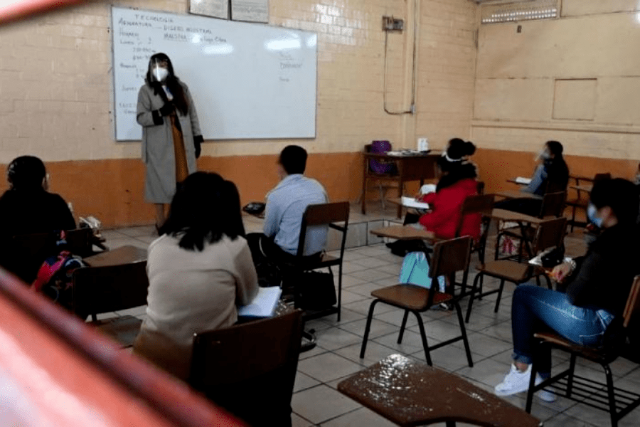 63 % de los estudiantes en Puebla decidieron volver a las aulas