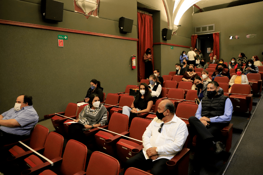 Presentan documental para conmemorar los 200 años del chile en nogada