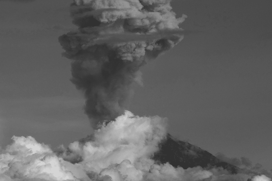Popocátepetl emite nueva explosión; se cumplen dos días de actividad