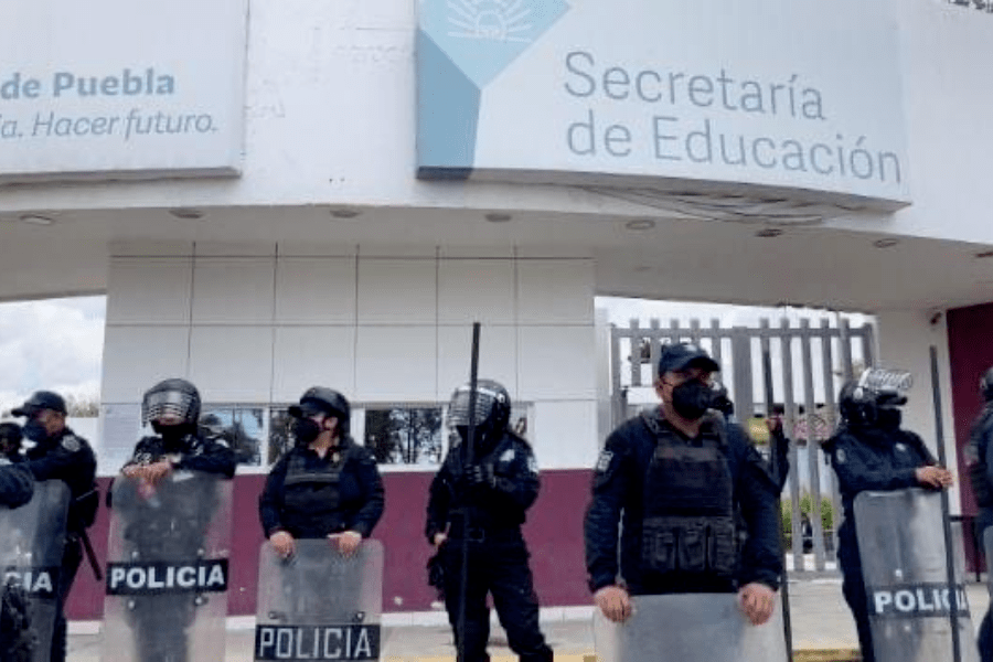 No habrá acuerdos con maestros que golpearon al secretario de Seguridad: Barbosa