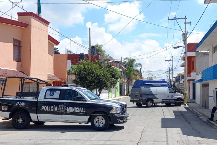 Cuatro bolsas con restos humanos son encontradas en la colonia Tres Cruces de Puebla capital