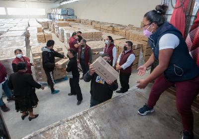 Supervisa SEDIF entrega de desayunos escolares fríos y calientes en la capital