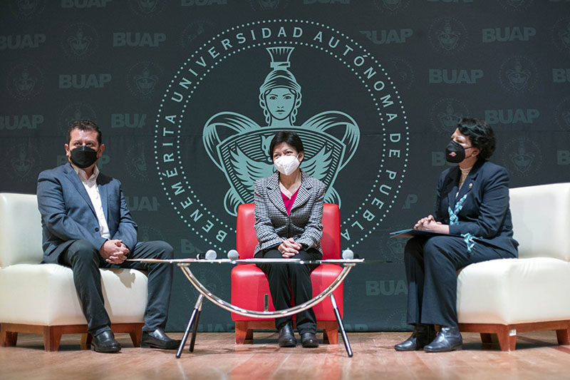 Tenemos que ser una universidad ejemplar en el uso y manejo de los recursos: rectora Lilia Cedillo Ramírez