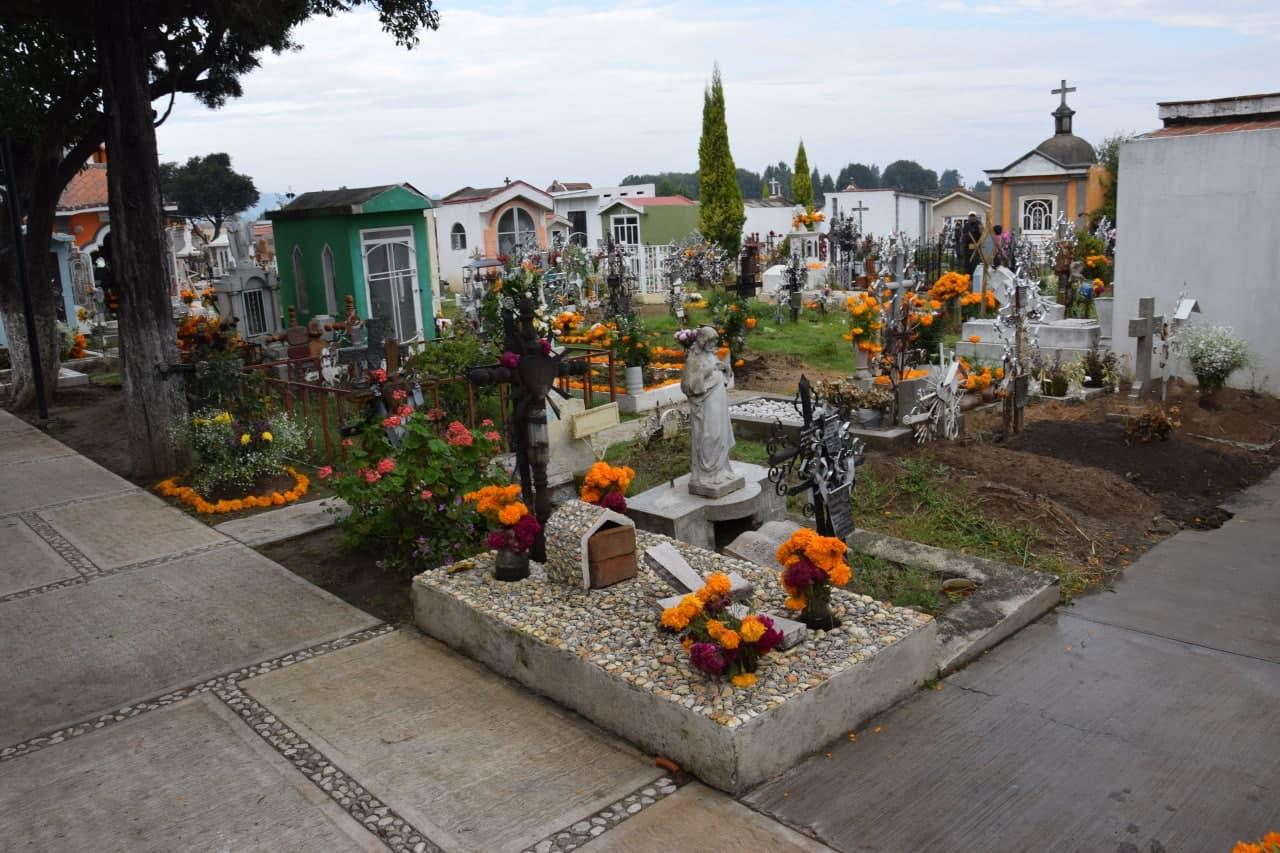 Establece Gobierno de San Pedro Cholula esquema de coordinación para festividades de Todos Santos