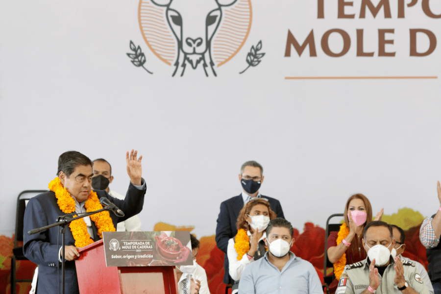 Desde Tehuacán, Barbosa inaugura nueva relación con la BUAP y municipios