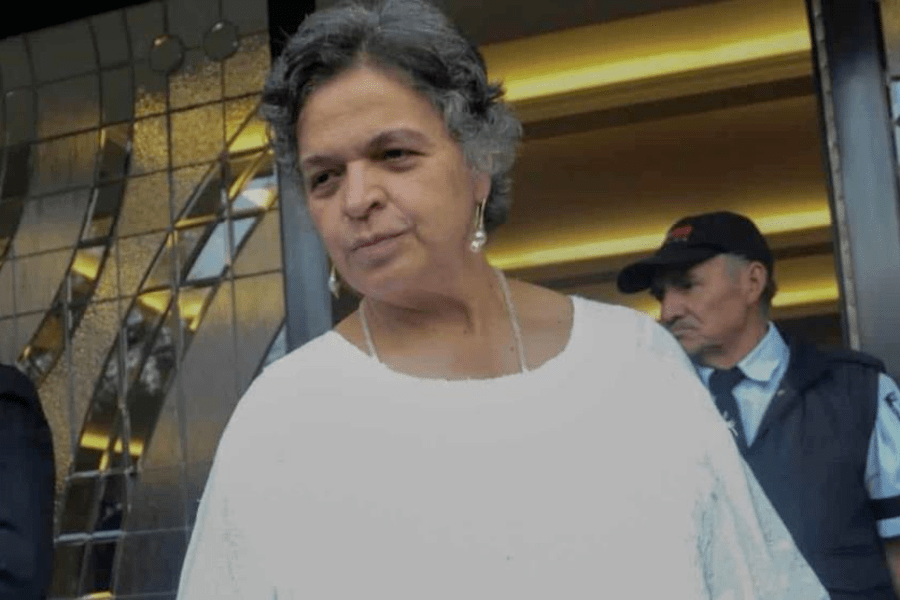 Hospitalizan a Beatriz Paredes tras accidente automovilístico