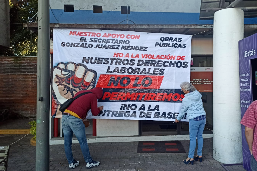 Sindicalizados del Ayuntamiento hacen huelga de brazos caídos en protesta por la entrega de 100 bases laborales
