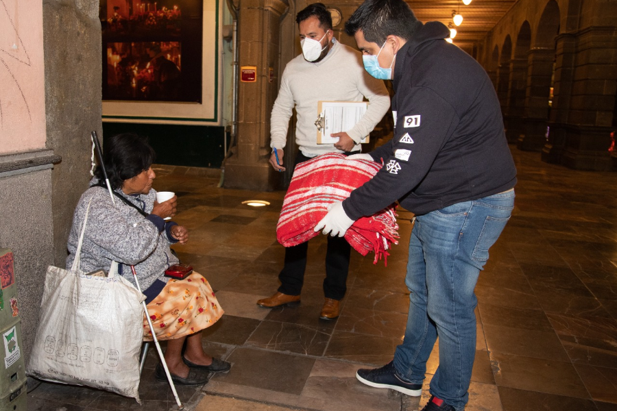 DIF municipal de Puebla brinda refugio y alimento a personas en situación de calle