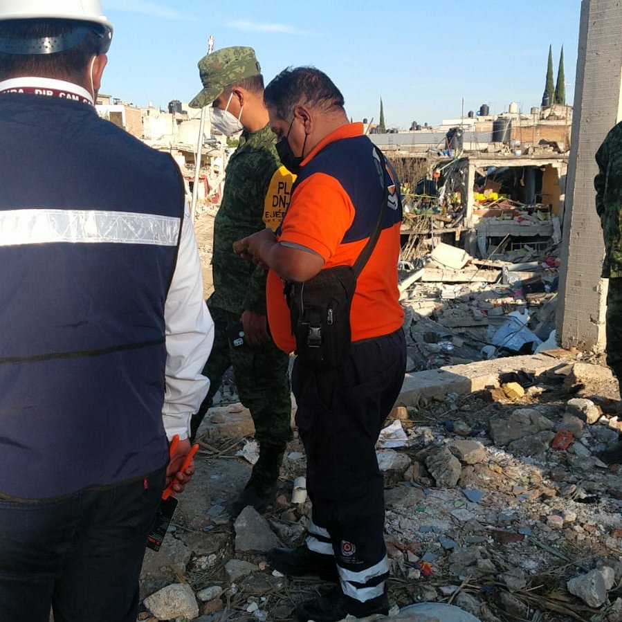 En dos semanas quedará limpia la zona cero en Xochimehuacan