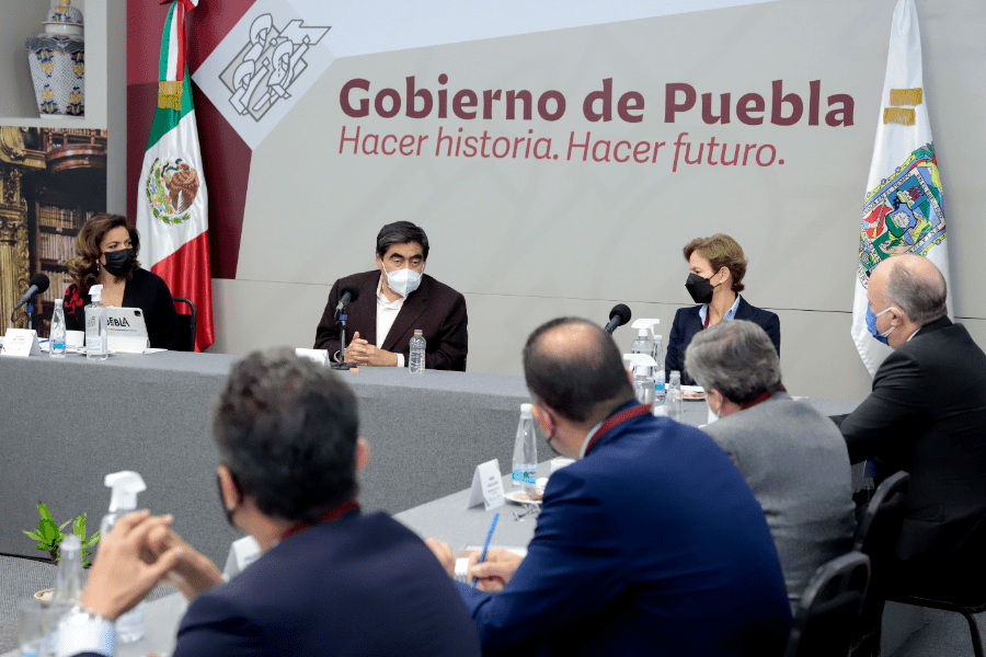 Fortalece el Gobierno de Puebla la confianza entre los empresarios para atraer más inversiones