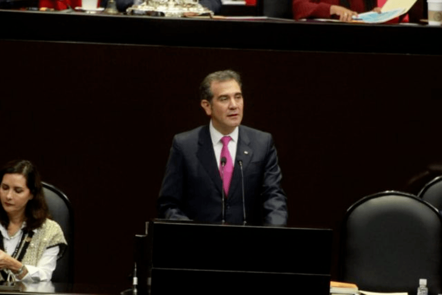 Comparece Lorenzo Córdova ante la Cámara de Diputados
