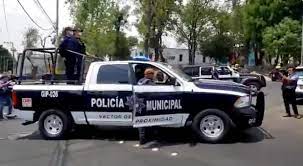 Asaltan a cuentahabiente y tras persecución policial recuperan 800 mil pesos