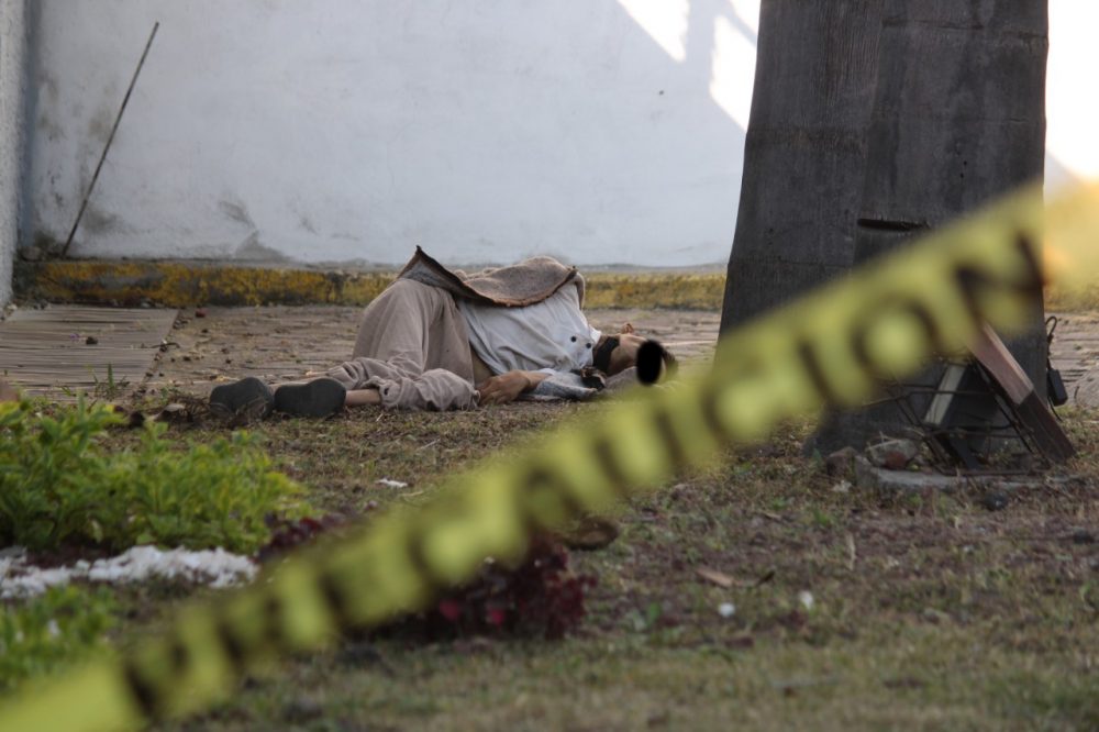 Muere indigente en la lateral de la Recta a Cholula