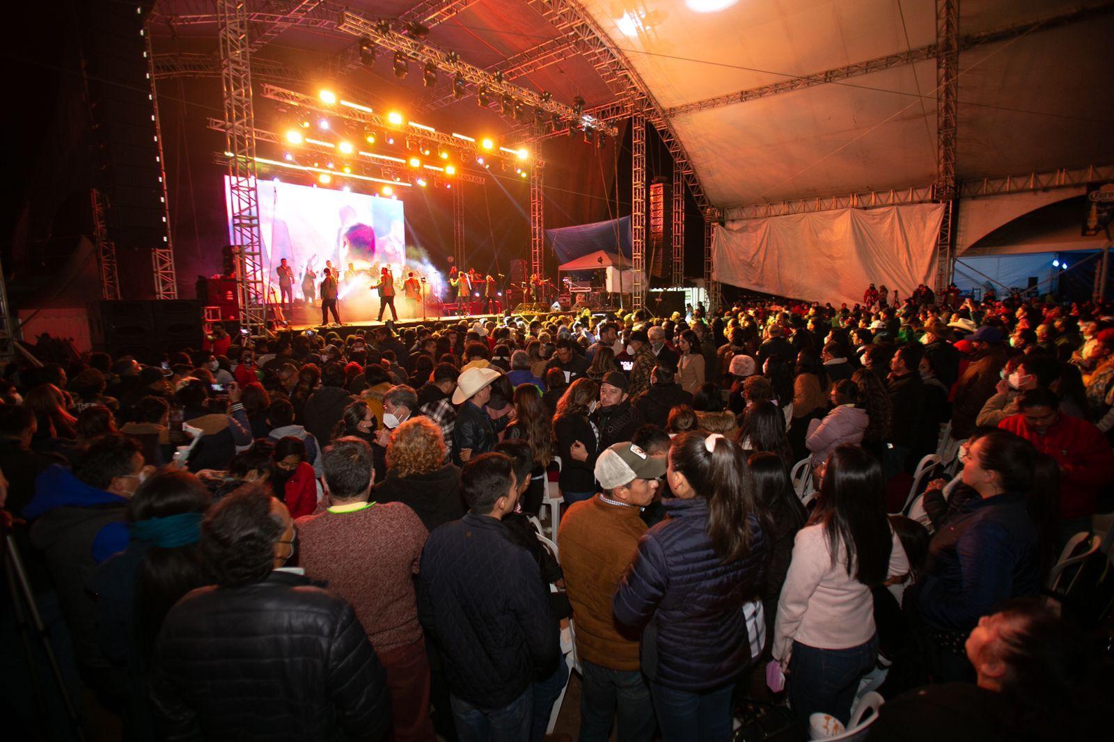 Chignahuapan cierra con gran éxito la 25 Feria Nacional del Árbol y la Esfera; se tuvo una derrama económica de 300 mdp