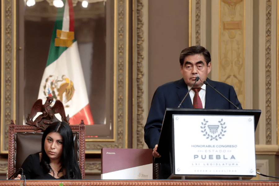 Miguel Barbosa destaca la aplicación de vacunas a más del 90 % de la población