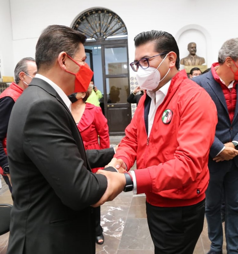 Sebastián Orozco y Rocío Toxqui rinden protesta como dirigentes del PRI municipal en Puebla