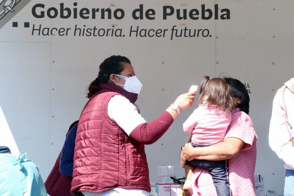 Acerca SEDIF servicios de salud en la junta auxiliar de La Libertad