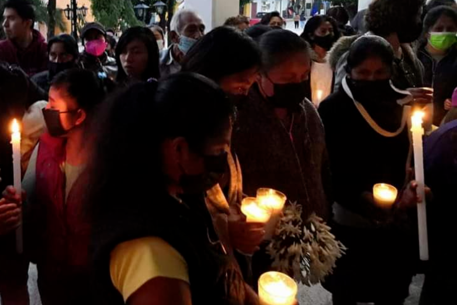 Miguel Barbosa pide ayuda al pueblo de Zoquitlán para dar con el paradero de los asesinos de una niña