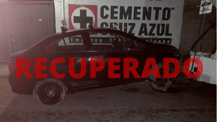 Policías de San Pedro Cholula recuperaron vehículo con reporte de robo