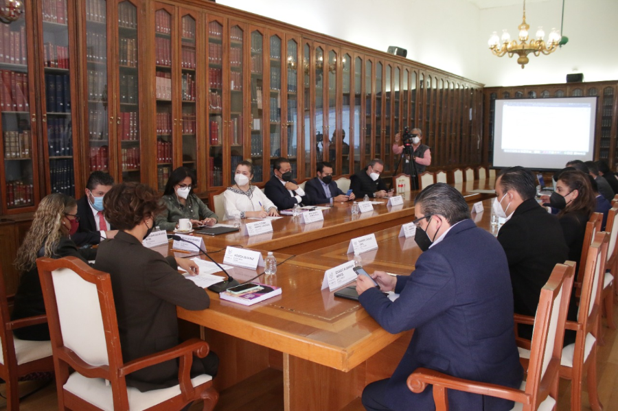 Ahora sí tiembla el auditor: avalan en comisiones las reformas de la Autidoría