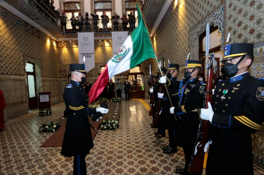 Bandera mexicana representa el espíritu de unidad, valor y patriotismo: Céspedes
